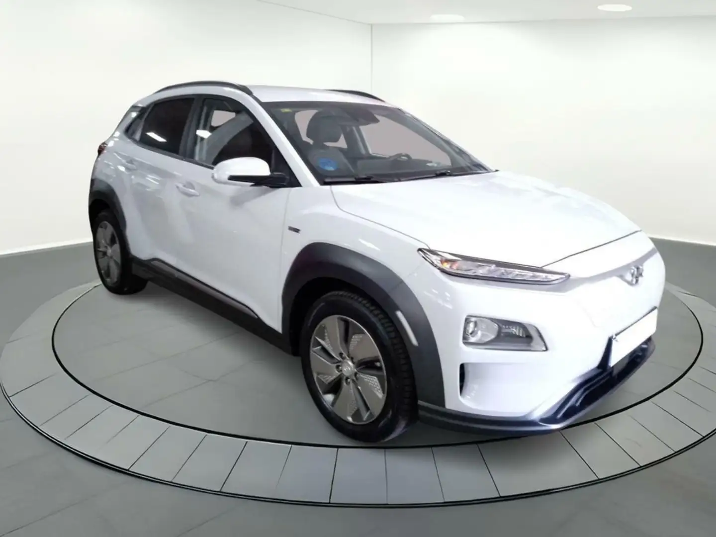 Hyundai KONA TODOTERRENO EV 5P 150KW TECNO Blanco - 2