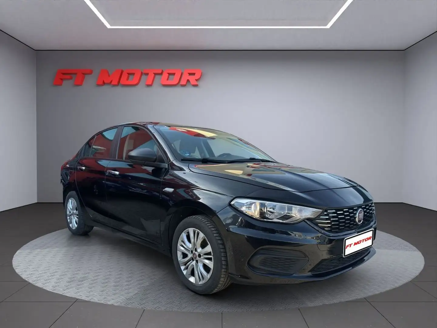 Fiat Tipo 1.4 T-Jet 16v Pop 88kW (120CV) GLP Noir - 1