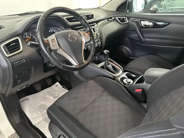 Nissan Qashqai view 9