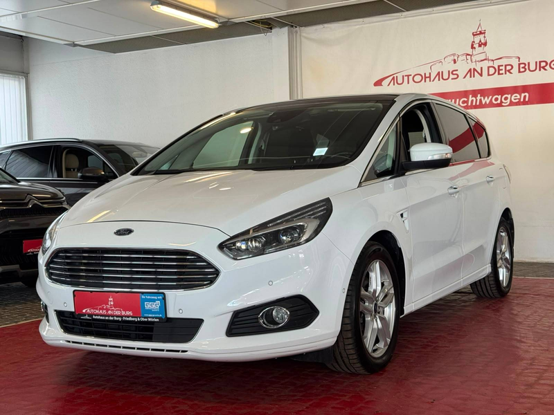 Ford S-Max Titanium — photo 3
