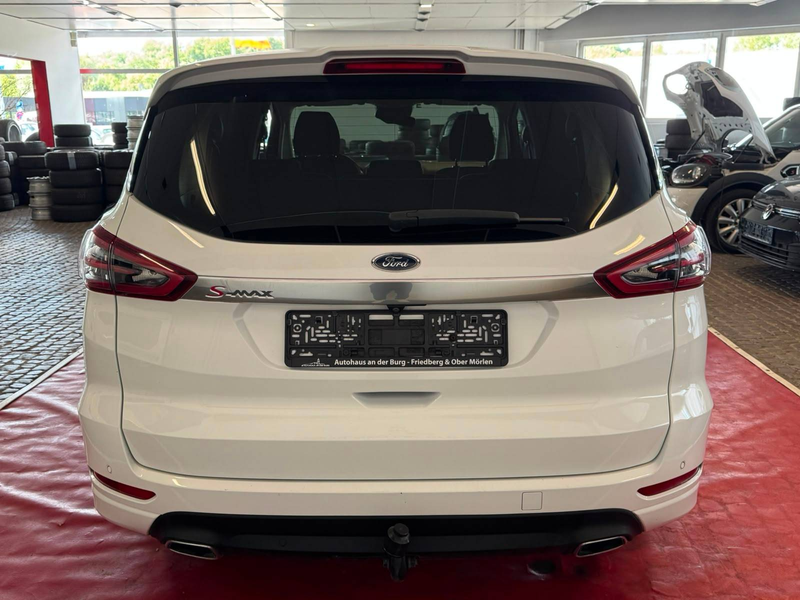 Ford S-Max Titanium — photo 6