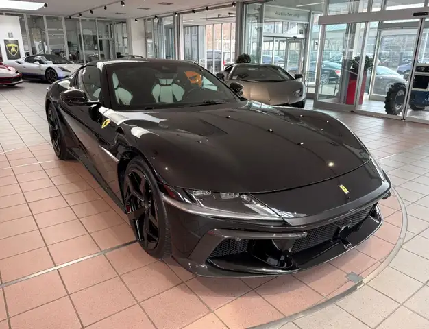 Ferrari 12 Cilindri FULL-CARBON/LIFT/PASSENGER/PANORAMA