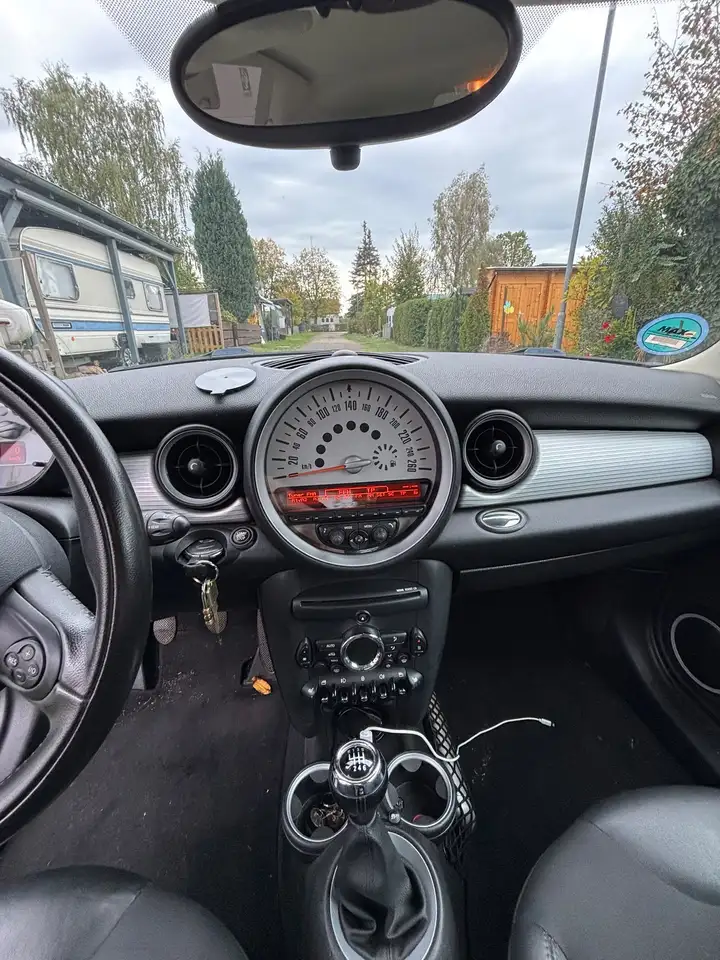 MINI Cooper Clubman