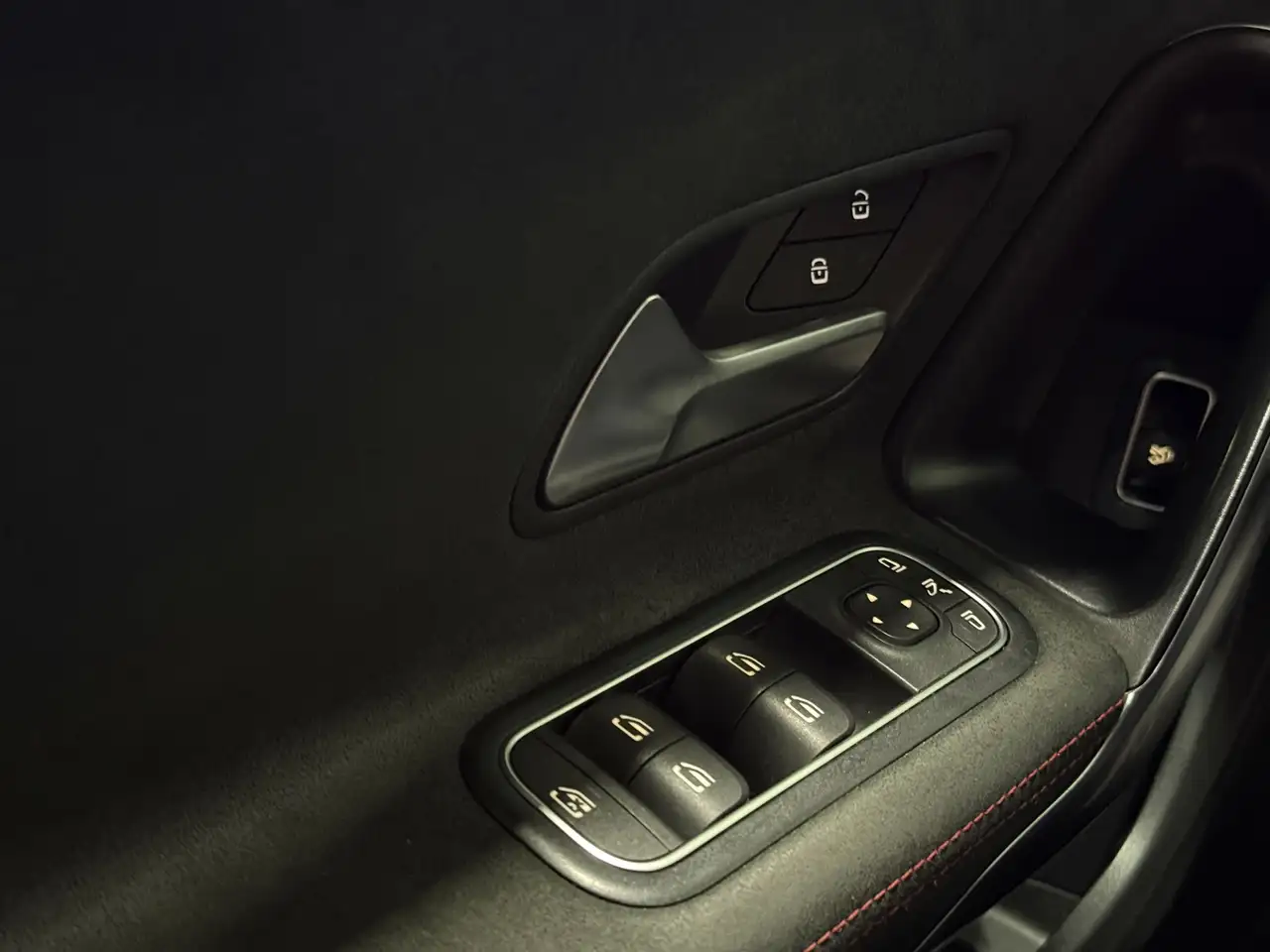 Mercedes-Benz A-Class Business Solution AMG MBUX LED Camera Crui, миниатюра 17