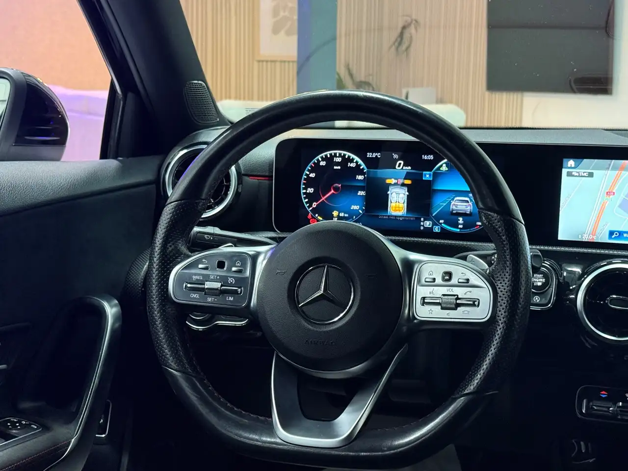 Mercedes-Benz A-Class Business Solution AMG MBUX LED Camera Crui, миниатюра 11