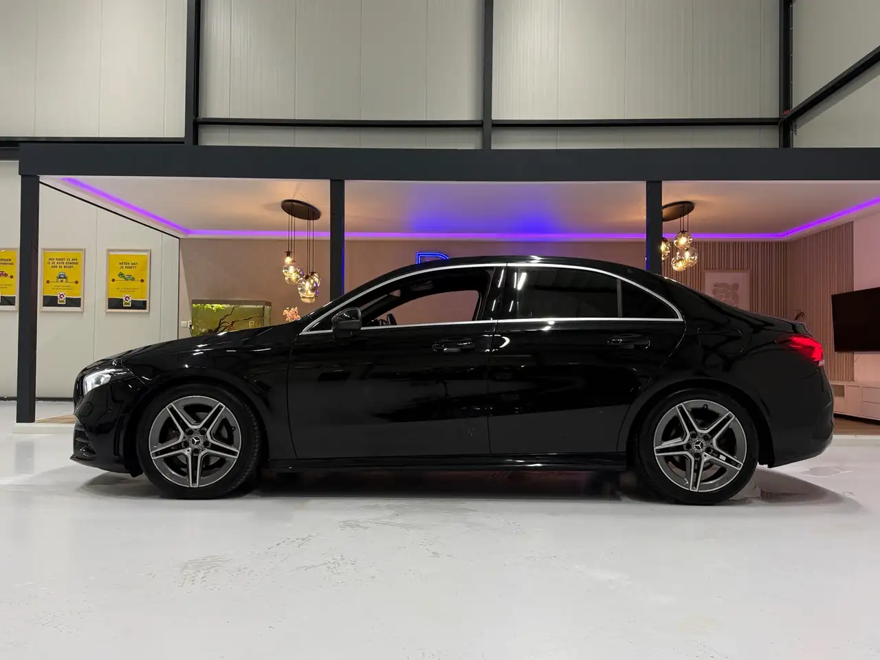 Mercedes-Benz A-Class Business Solution AMG MBUX LED Camera Crui, миниатюра 13