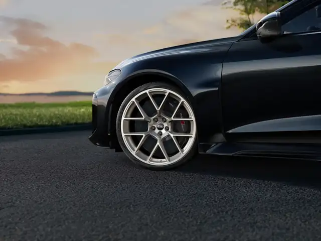 Audi RS5 view 6