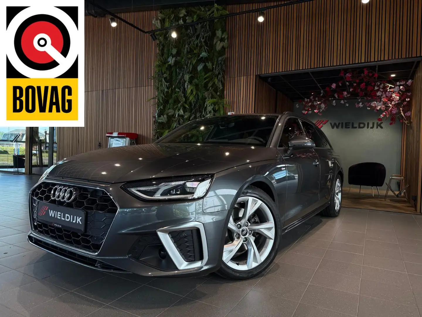 Audi A4 Avant 35 TFSI S edition Grau - 1