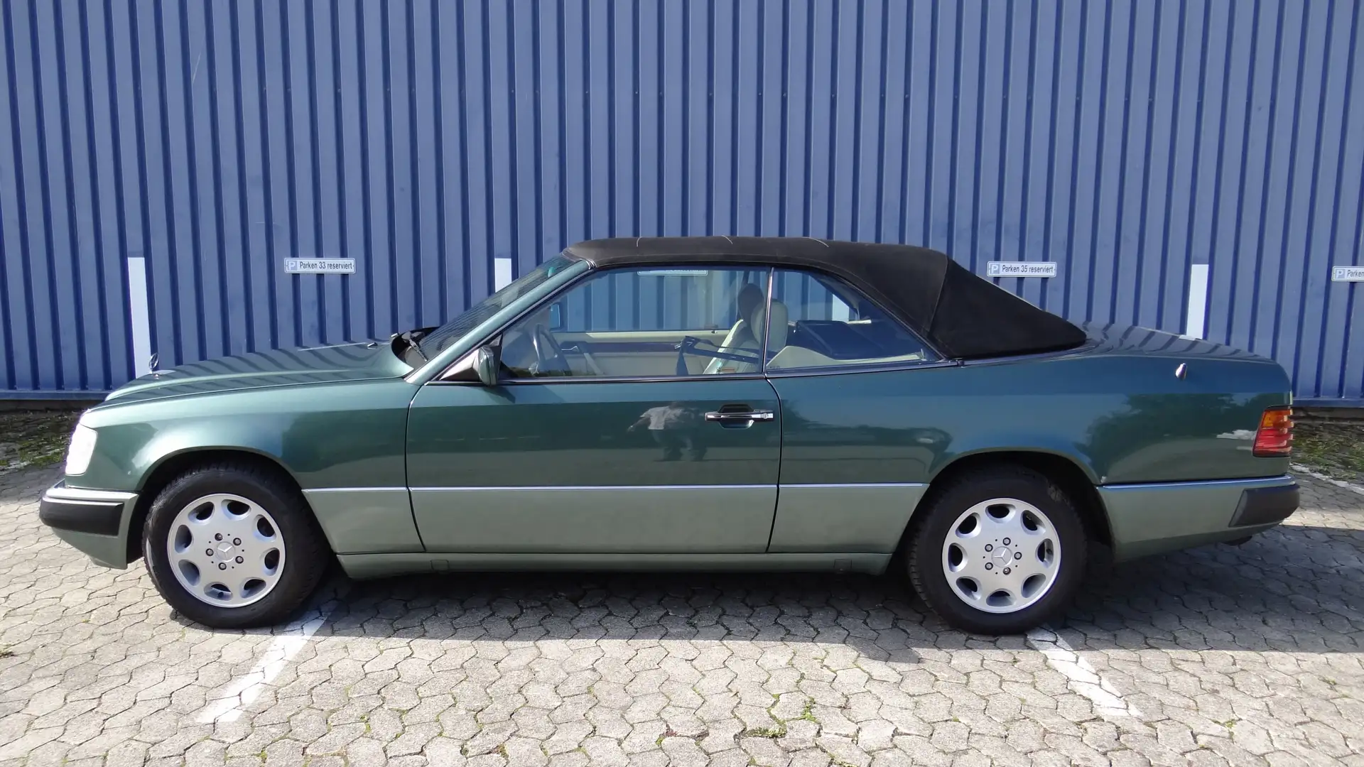 Mercedes-Benz Baureihe 124 300 CE-24 Cabrio Vert - 1