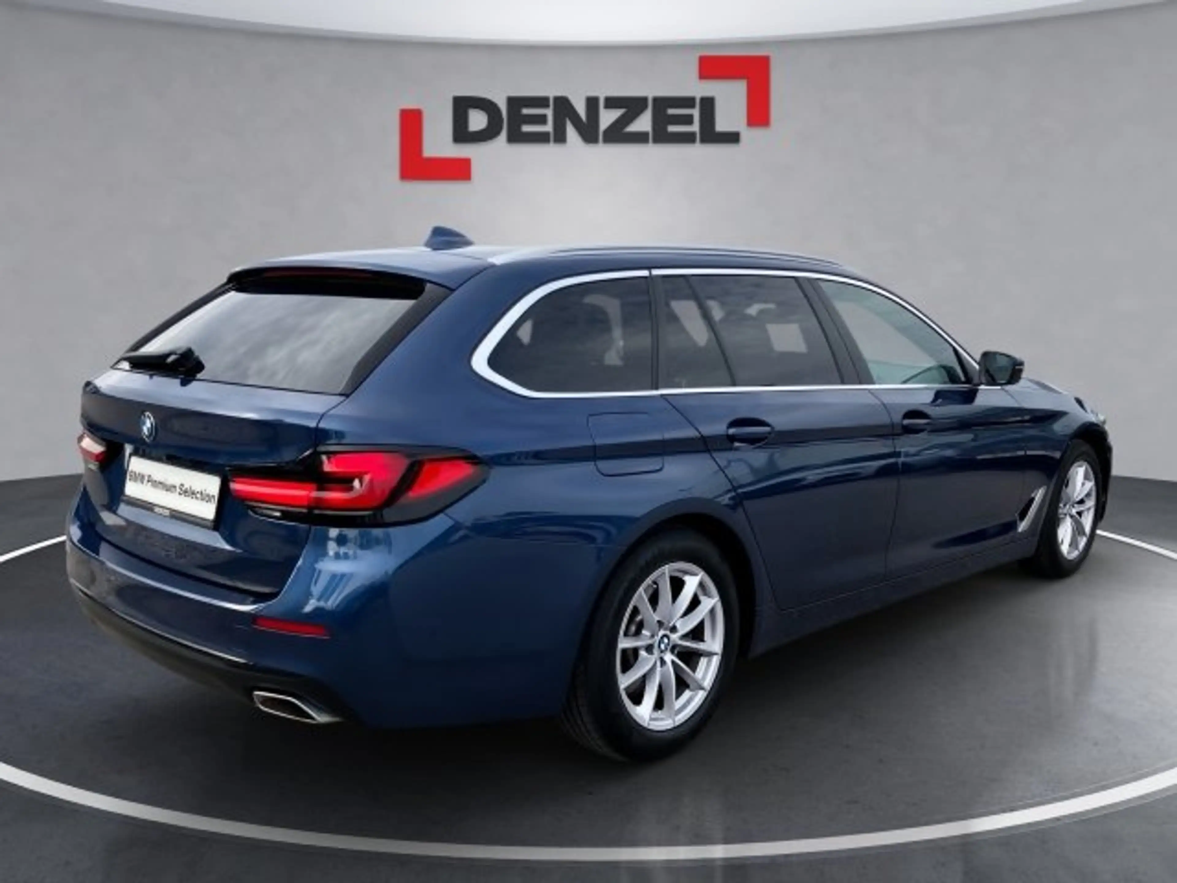 BMW 520 d Touring G31 B47 — photo 4