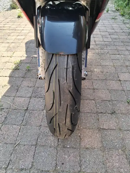 Honda CBR 600 RR - foto 6