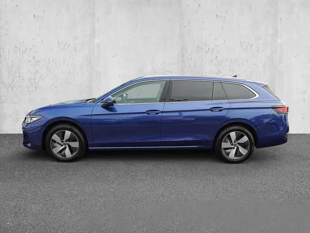 Volkswagen Passat view 5