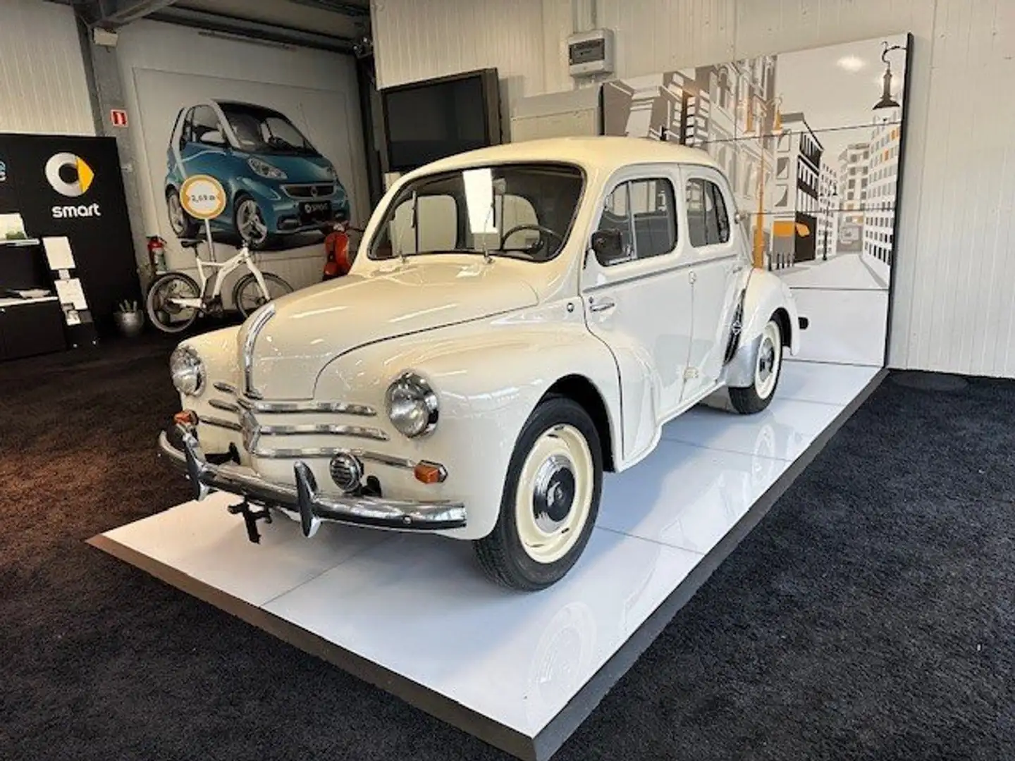 Renault 4 CV Alb - 1