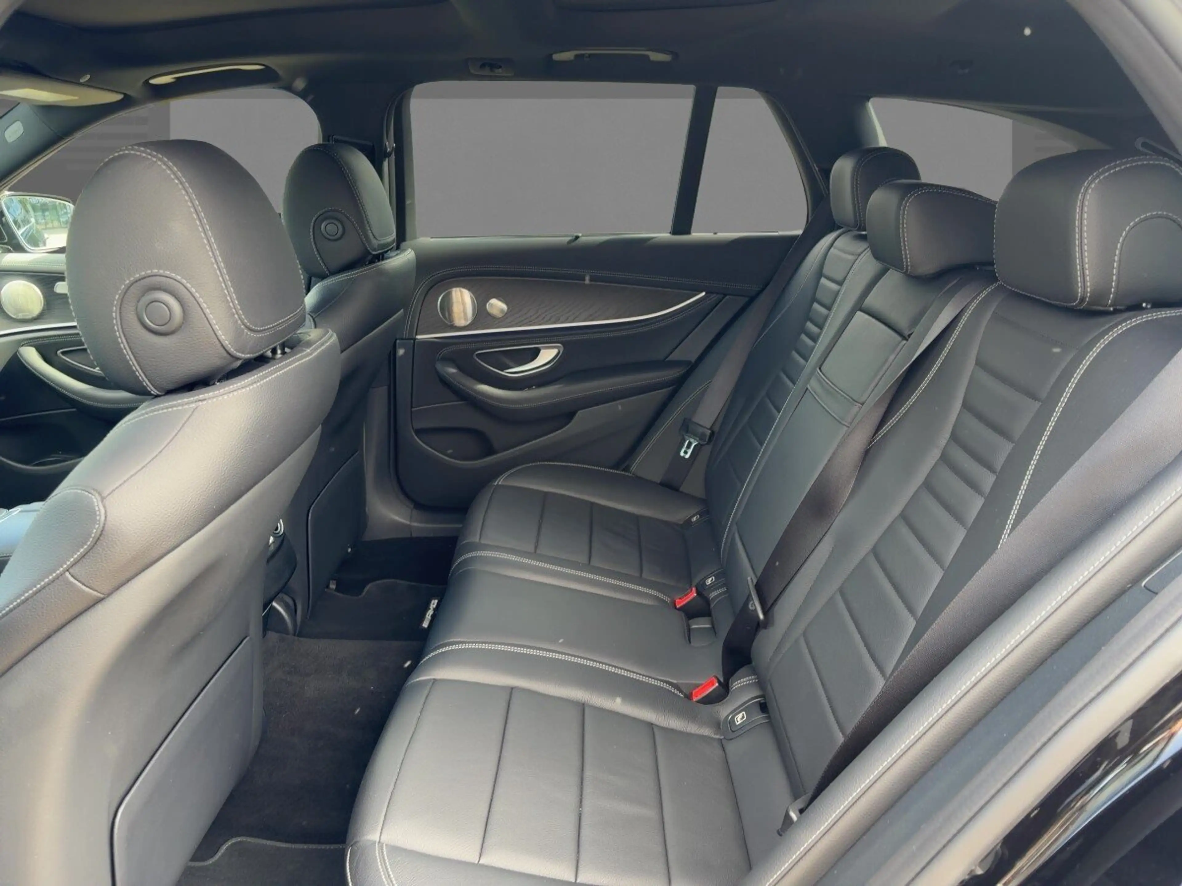 Mercedes-Benz E 300 E 300 e T AMG+PANO+DISTRO+360+BURM+HUD+NIGHT+LED — photo 7