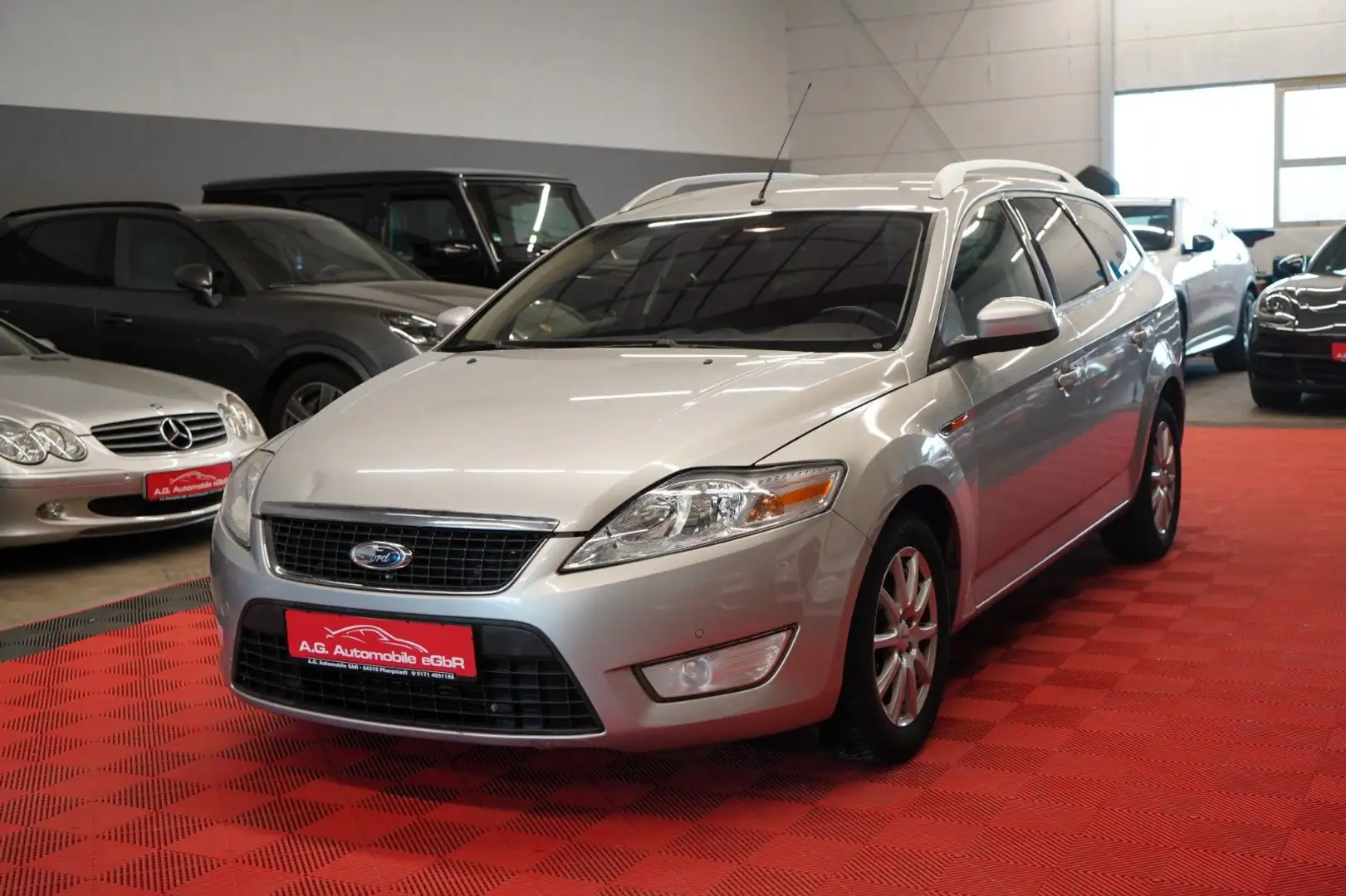 Ford Mondeo 2.0 TDCi Turnier Trend 2.Hand*Sitzh*PDC* Argent - 1