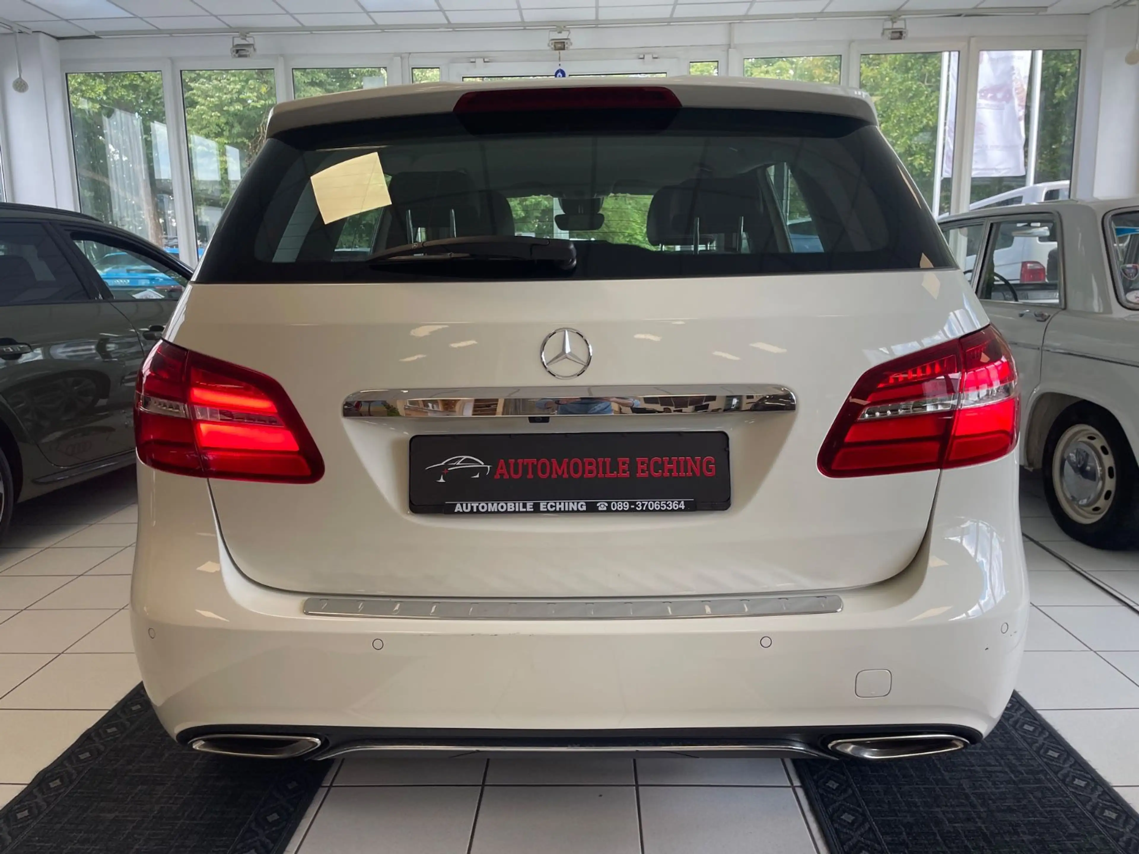 Mercedes-Benz B 220 4M Edition B Navi*Kamera*7G-DCT*LED* — photo 7