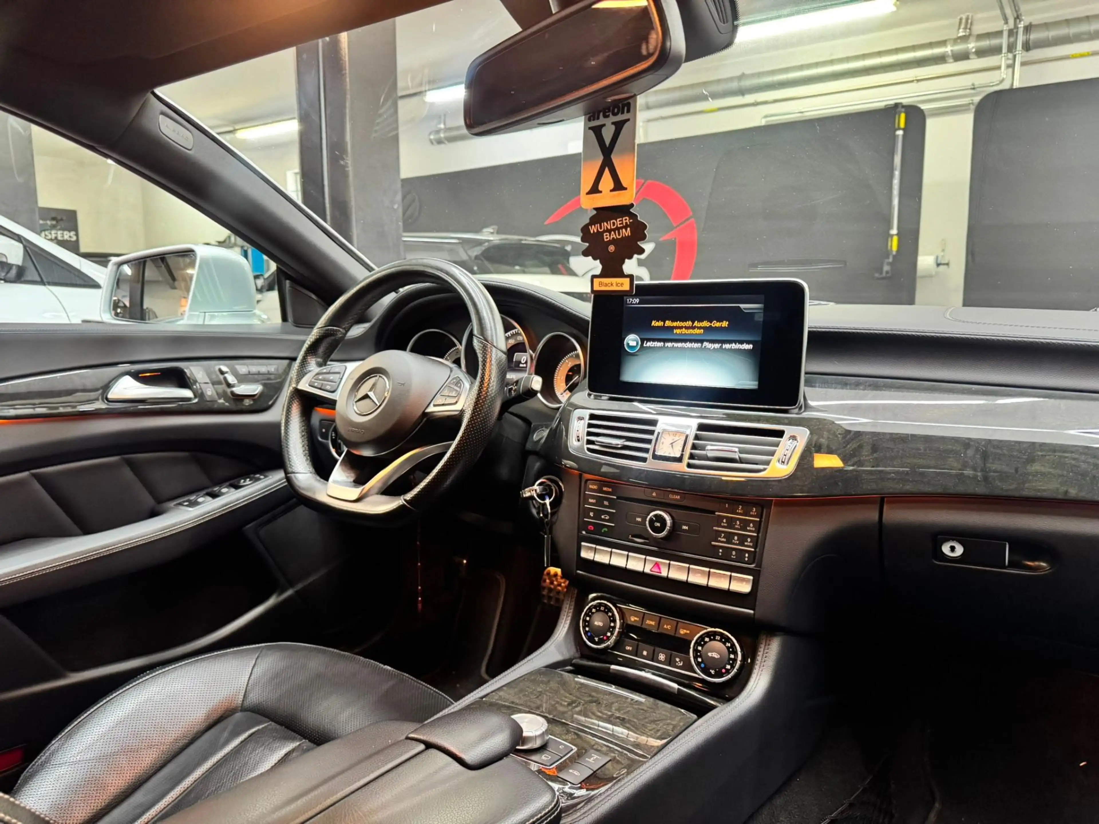 Mercedes-Benz CLS 350 BlueTEC 4MATIC Shooting Brake Aut. — photo 8