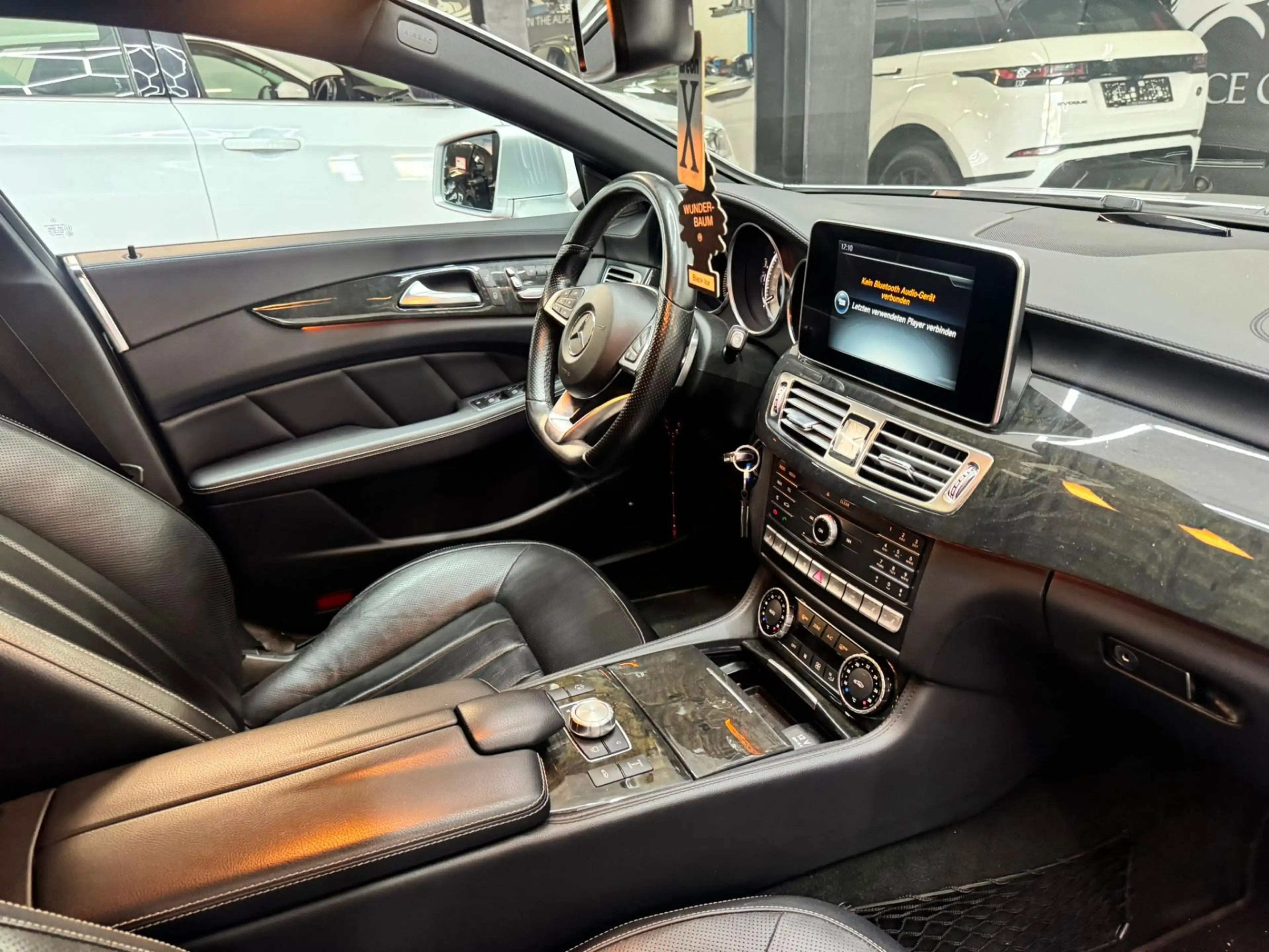 Mercedes-Benz CLS 350 BlueTEC 4MATIC Shooting Brake Aut. — photo 10