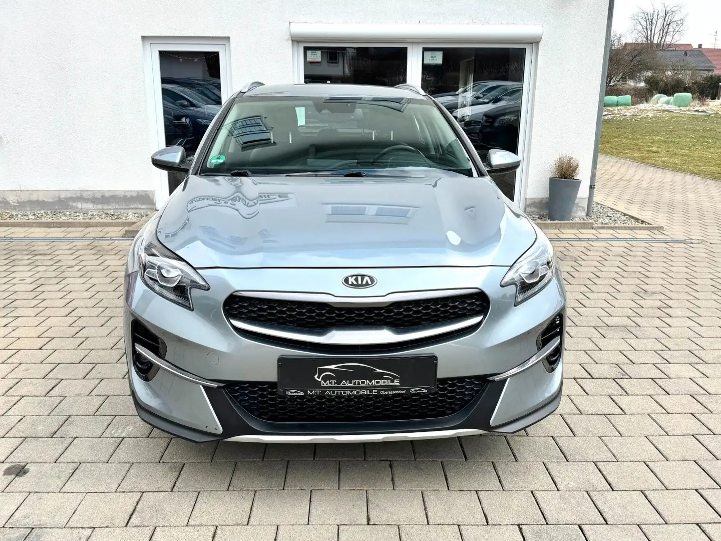 Kia XCeed Vision*KAMERA*TEMP*SHZ*NAVI*PDC*CAR-PLAY* Stříbrná - 2