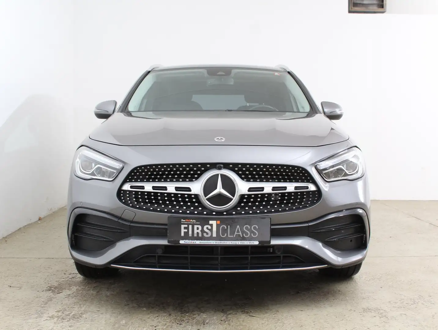 Mercedes-Benz GLA 200 GLA 200 d Grau - 2