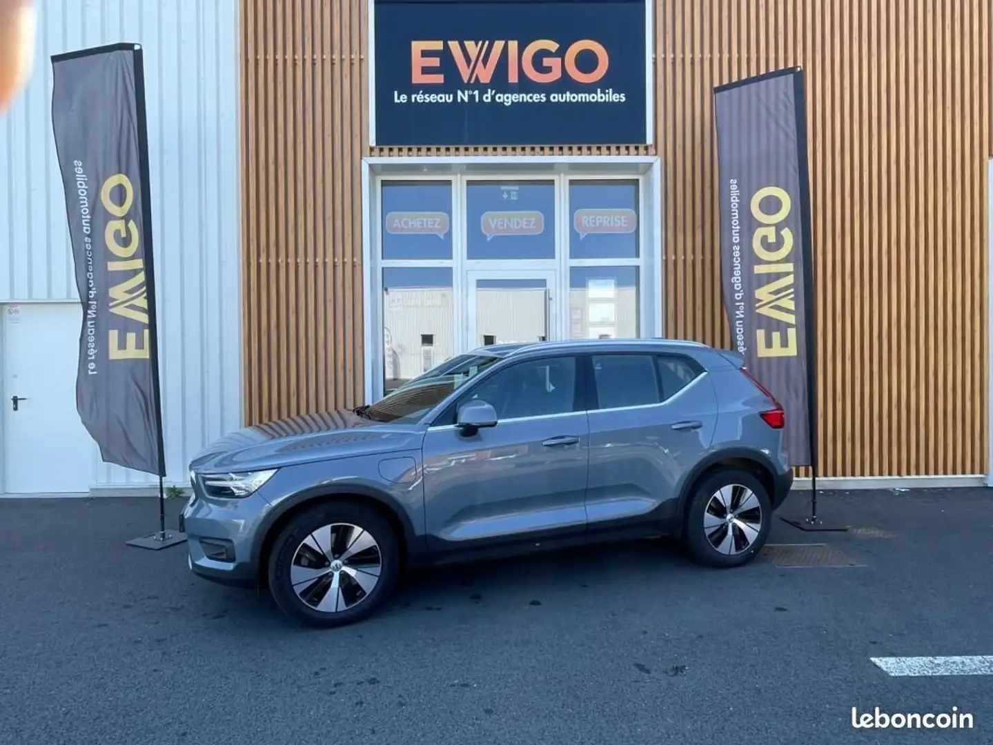 Volvo XC40 1.5 T4 211H 130 RECHARGE PHEV HYBRID TWIN-ENGINE B Gris - 1