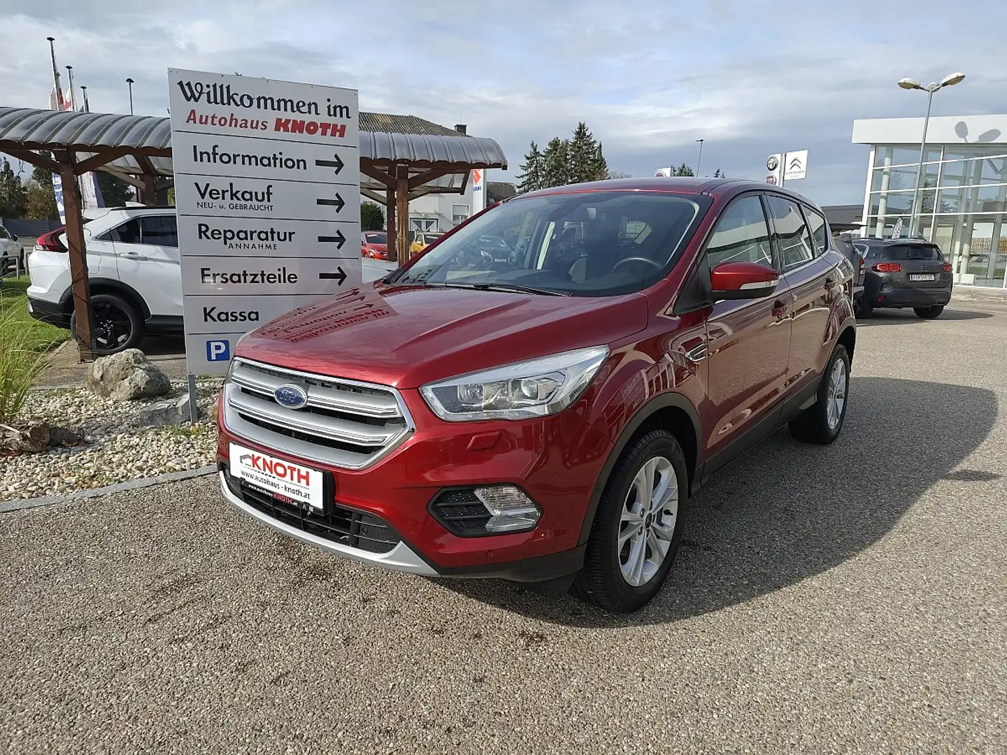 Ford Kuga 1,5 TDCi Titanium Rot - 1