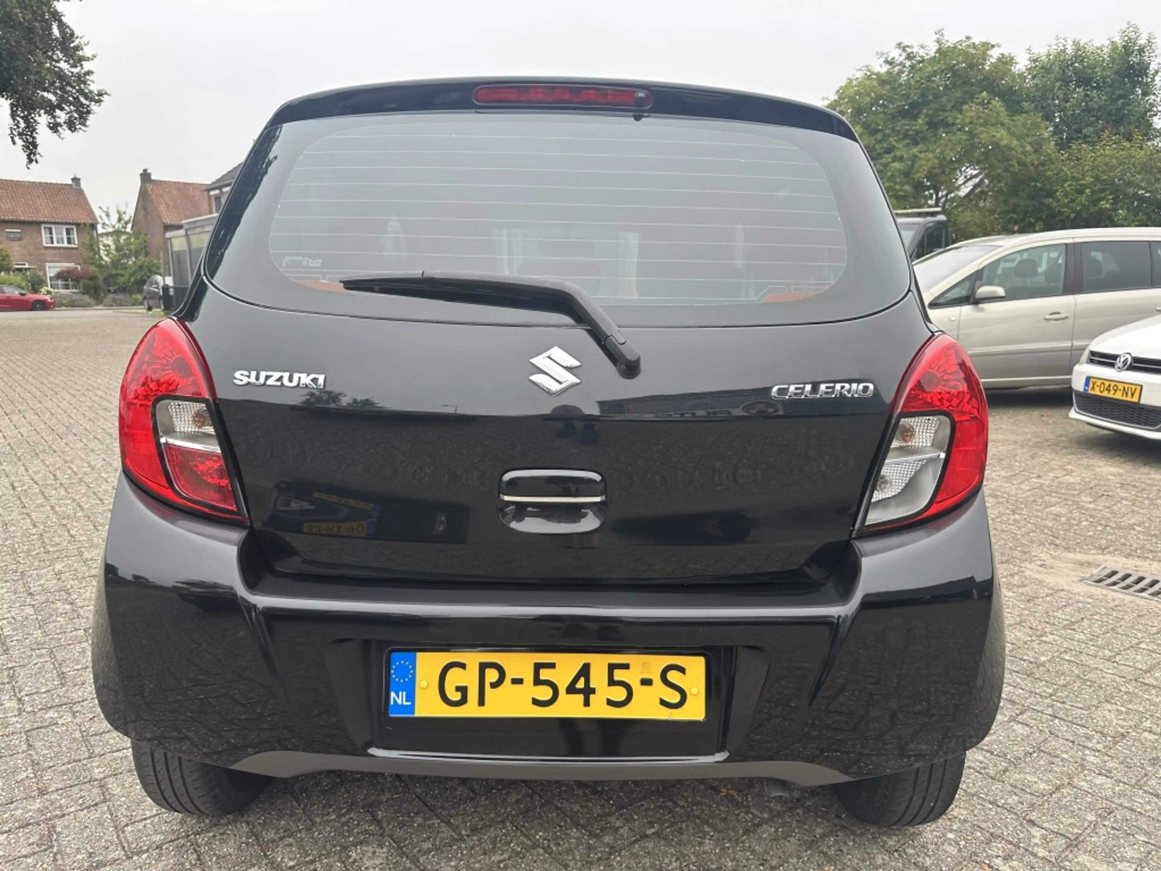 Suzuki Celerio 1.0 Exclusive Zwart 5 Deurs Led Bluetooth — photo 11