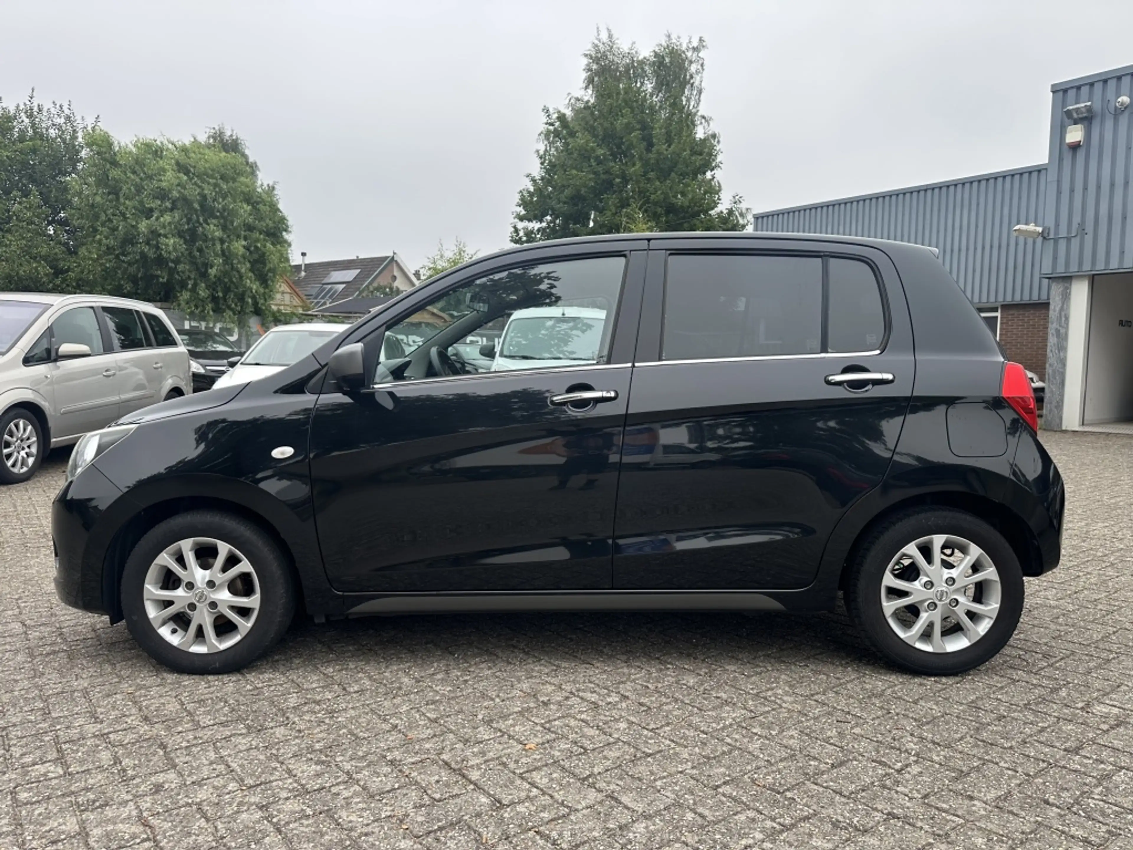 Suzuki Celerio 1.0 Exclusive Zwart 5 Deurs Led Bluetooth — photo 9