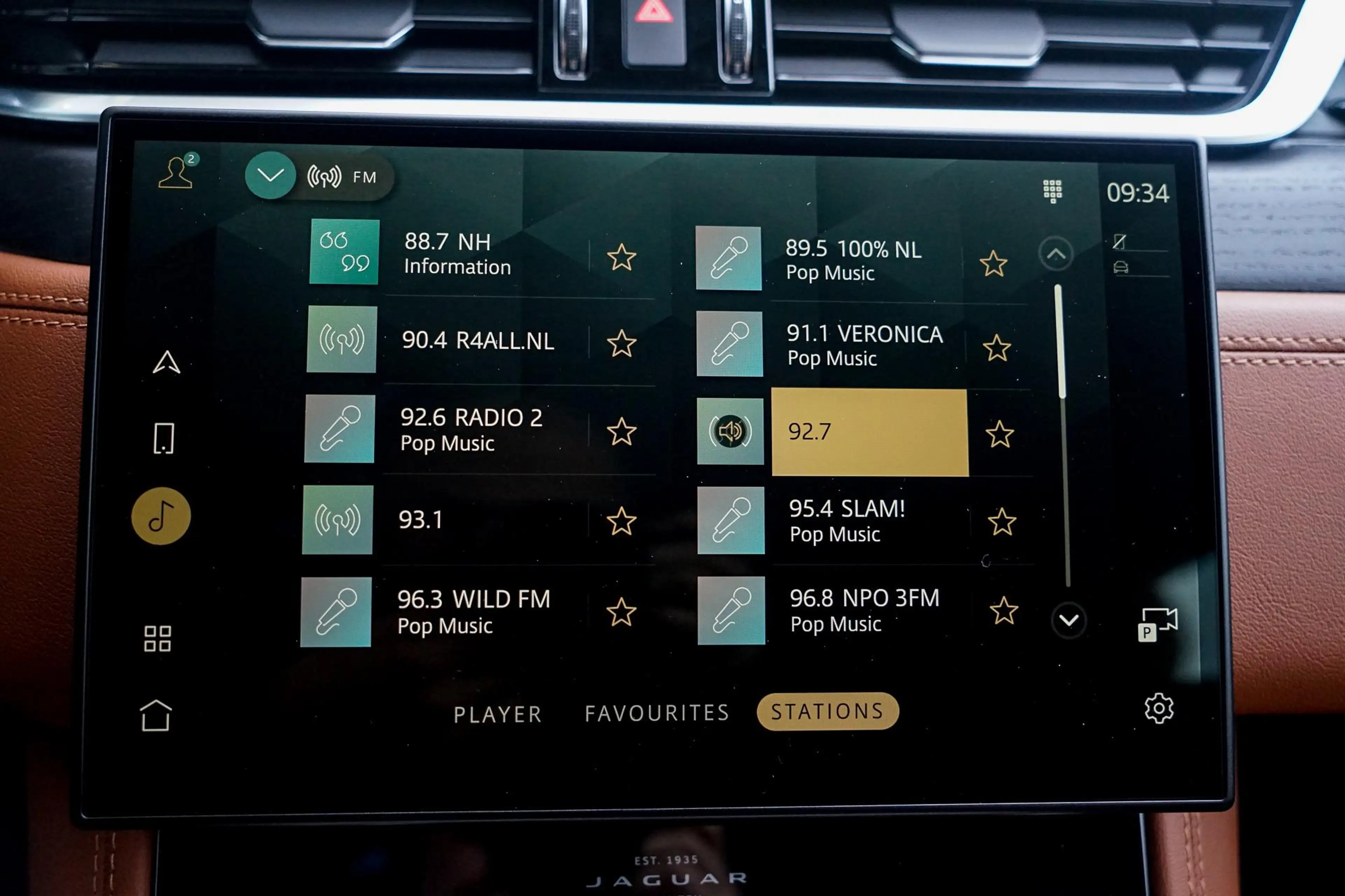 Jaguar F-Pace P400e R-Dynamic SE | Meridian Audio | Panoramisch — photo 10
