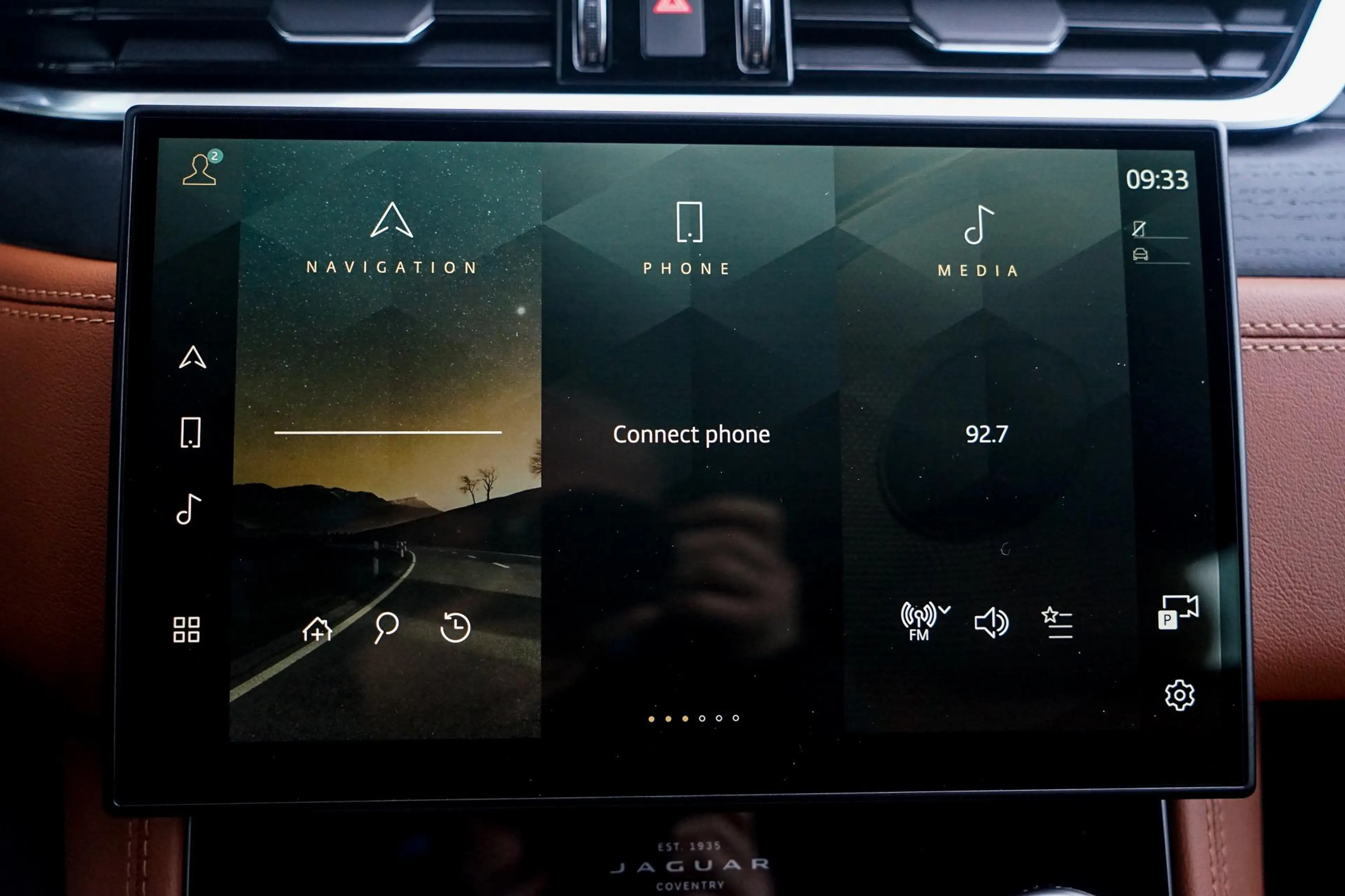 Jaguar F-Pace P400e R-Dynamic SE | Meridian Audio | Panoramisch — photo 11