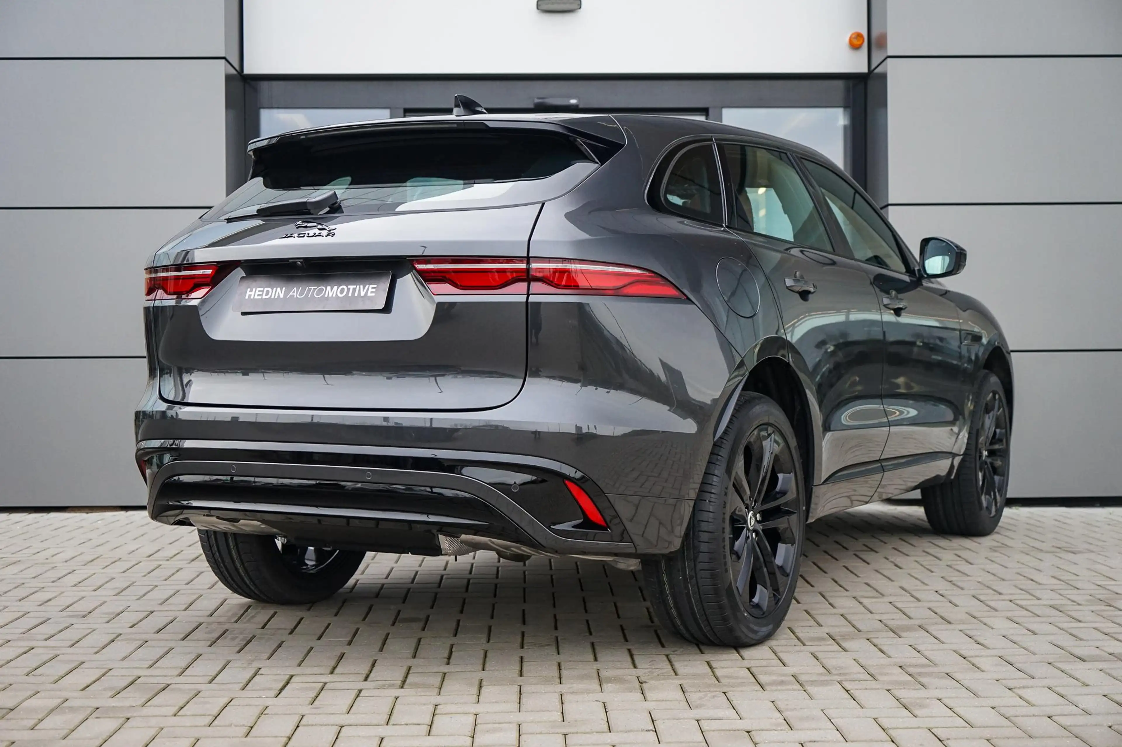 Jaguar F-Pace P400e R-Dynamic SE | Meridian Audio | Panoramisch — photo 2