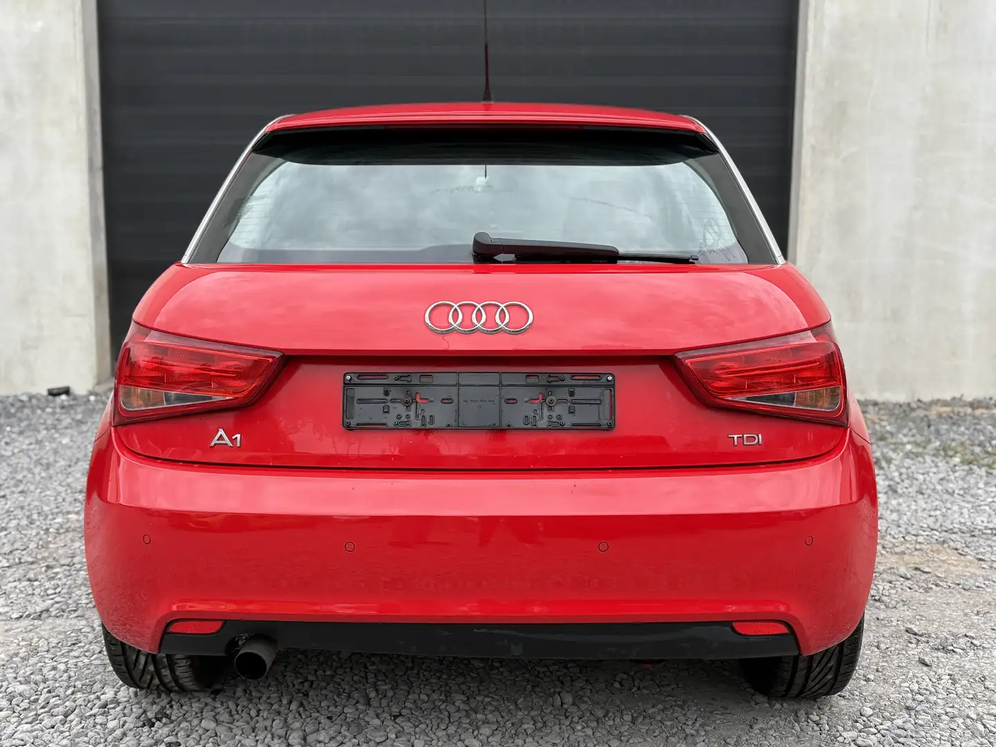 Audi A1 1.6 TDi Attraction nvle embrayage Airco jantes - 2