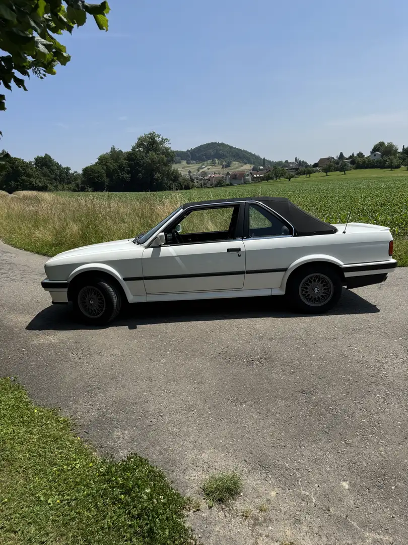 BMW 325 325ix - 2