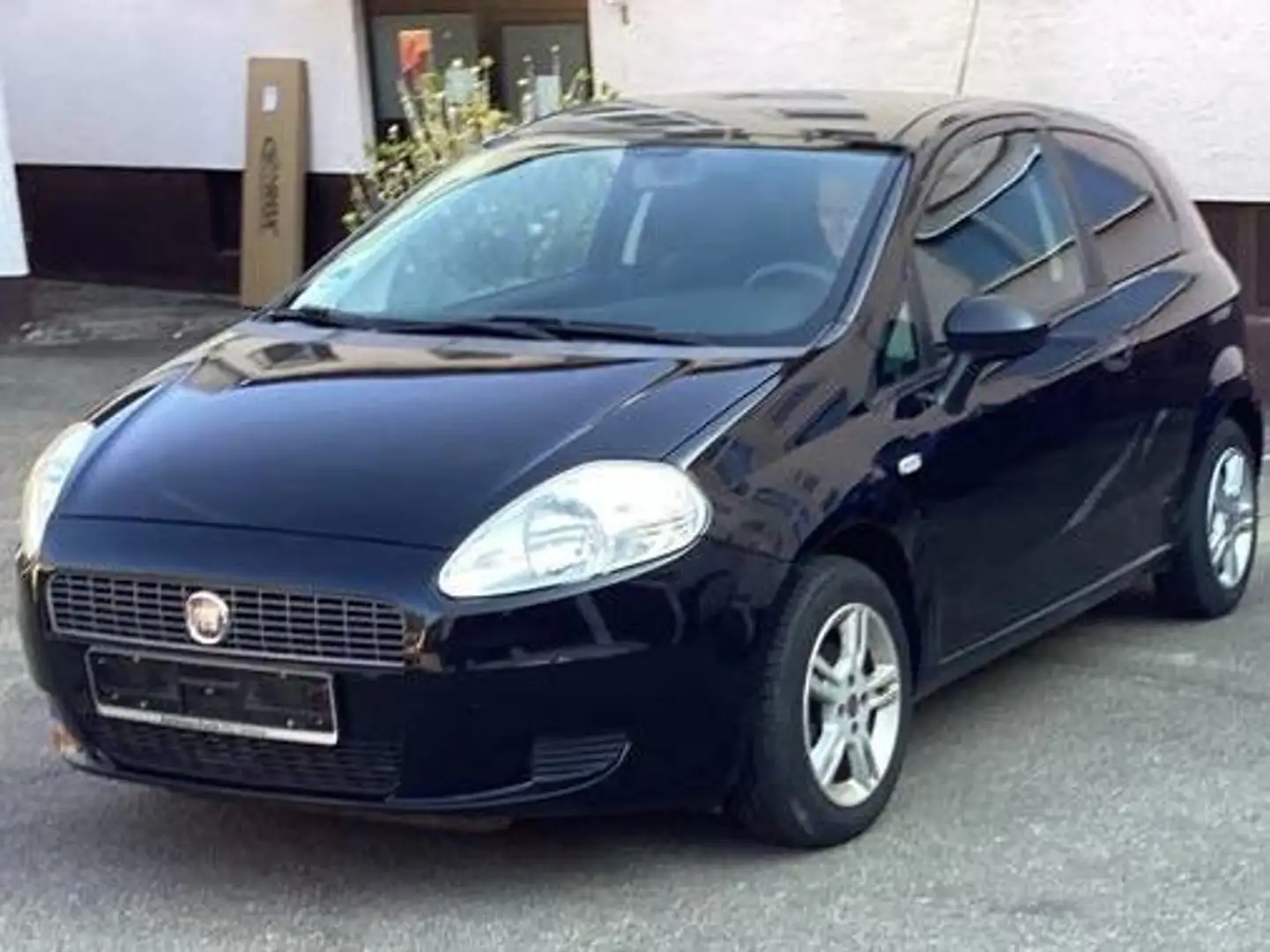 Fiat Punto 1,4 V Dynamic Schwarz - 1