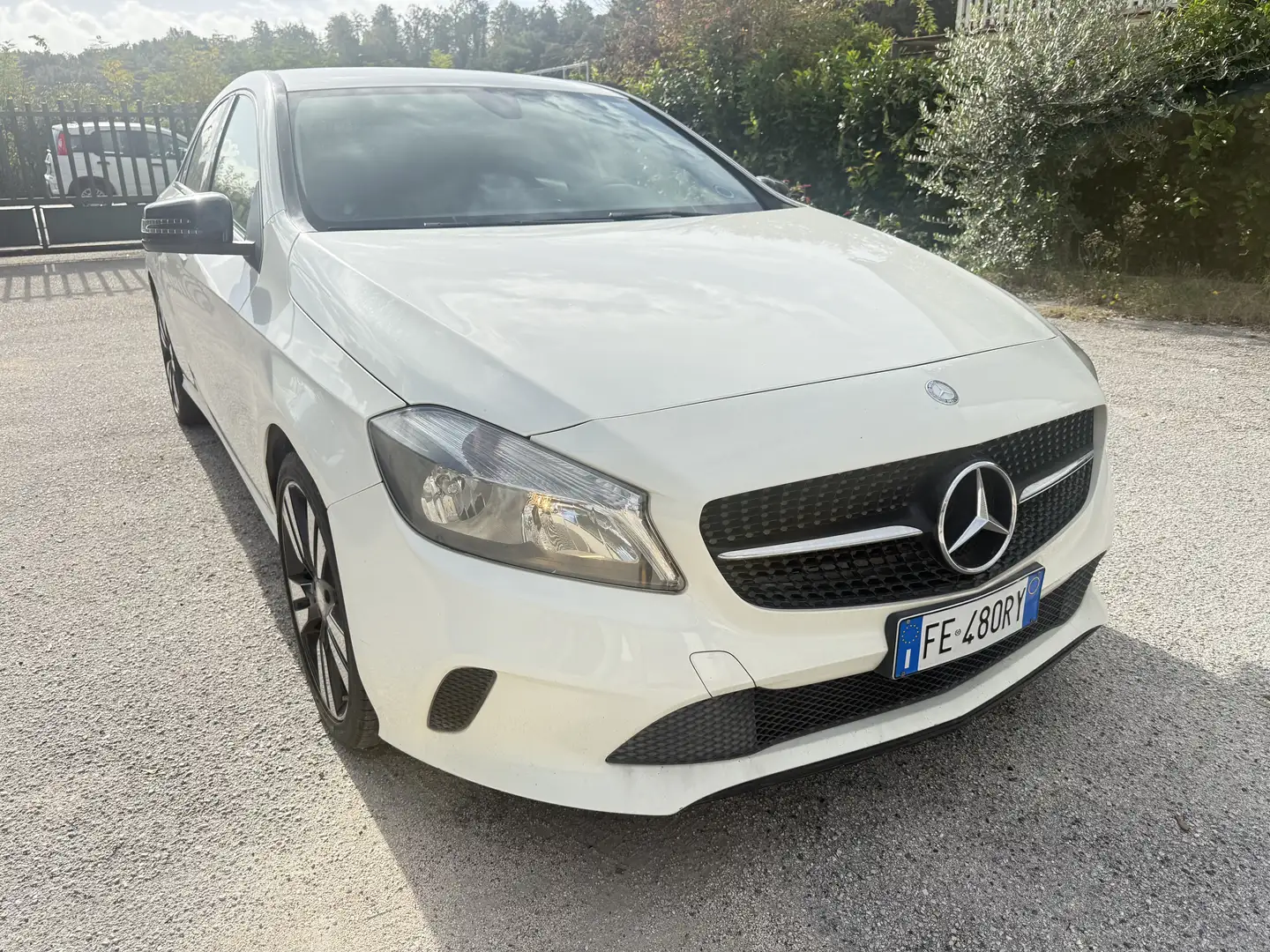 Mercedes-Benz A 180 d Sport my16 UNICO PROPRIETARIO UFF. MERCEDES ITA. Bianco - 2