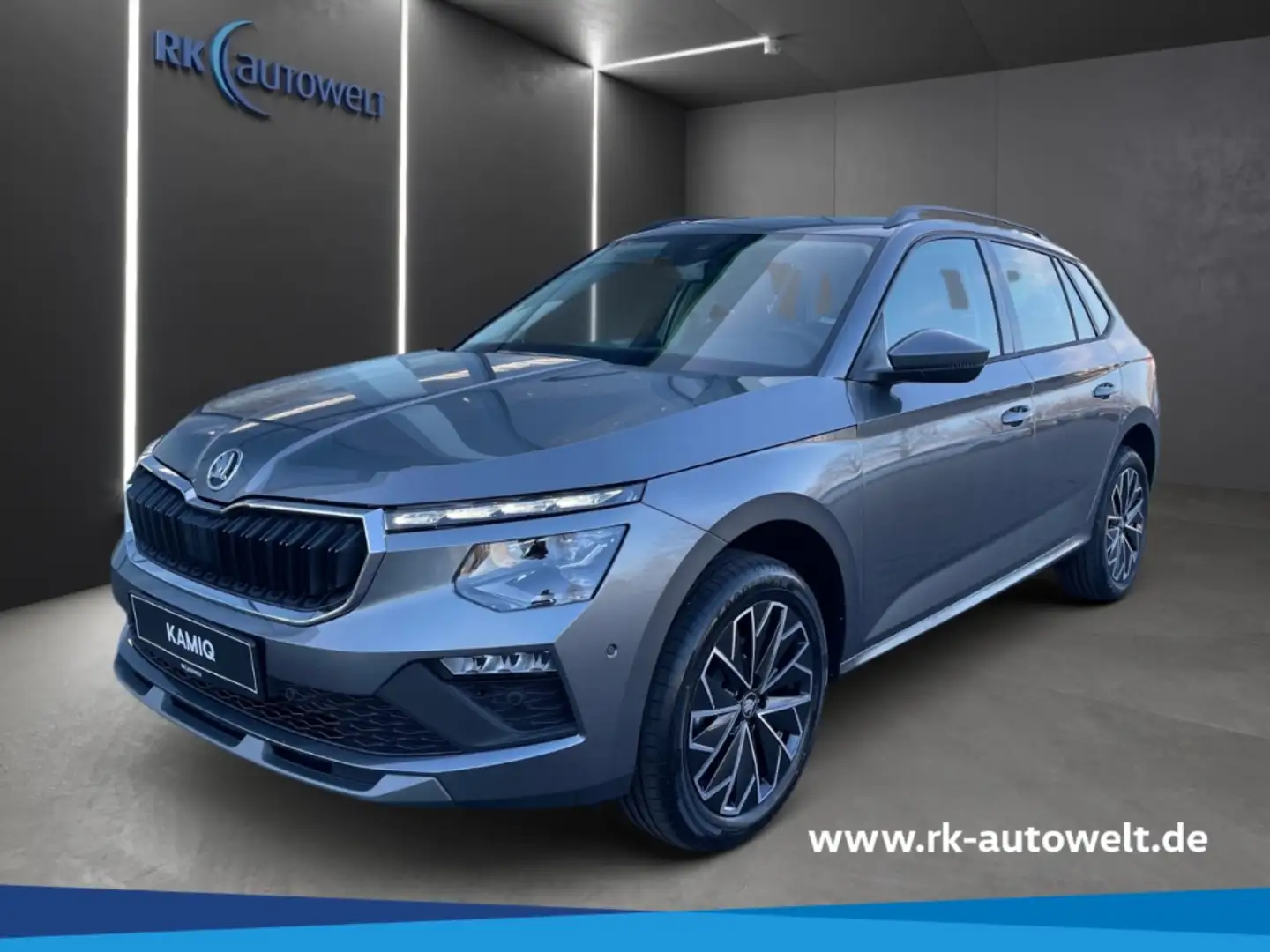 Skoda Kamiq TOUR 1.5 TSI DSG Navi,Matrix,Kamera,Klima Grau - 1