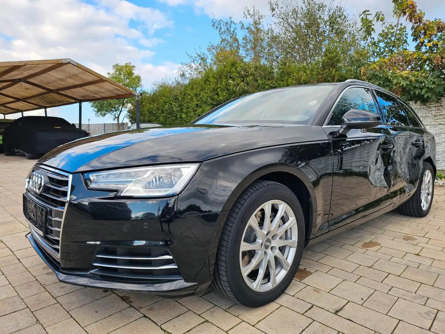Audi A4 Avant design Schwarz - 2
