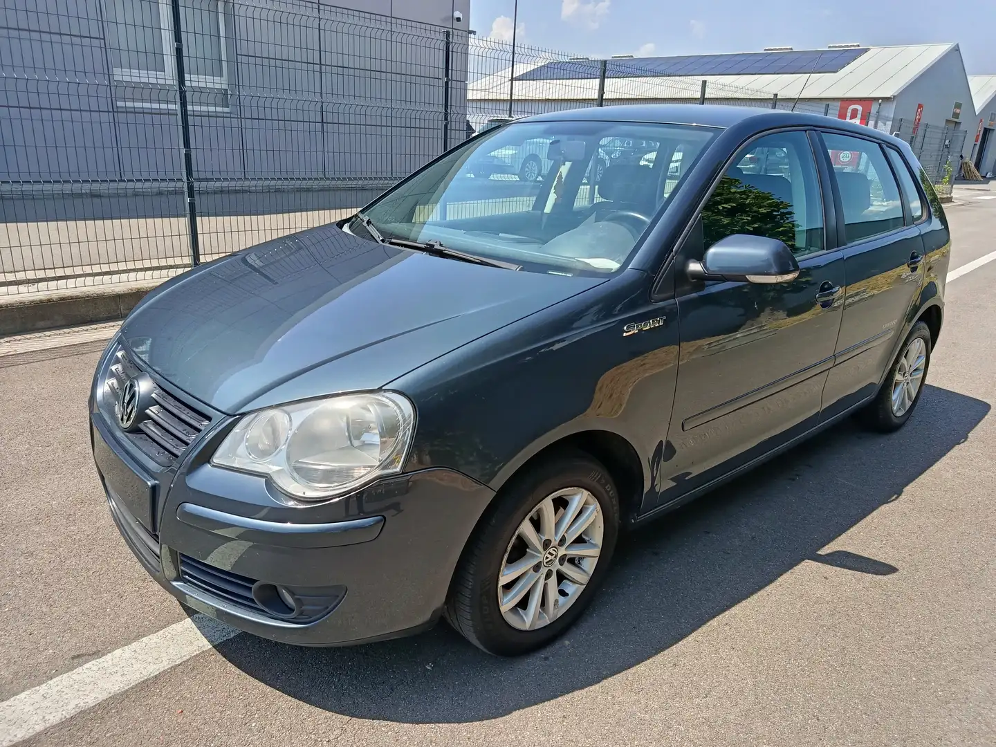 Volkswagen Polo Polo 1.2i United siva - 1
