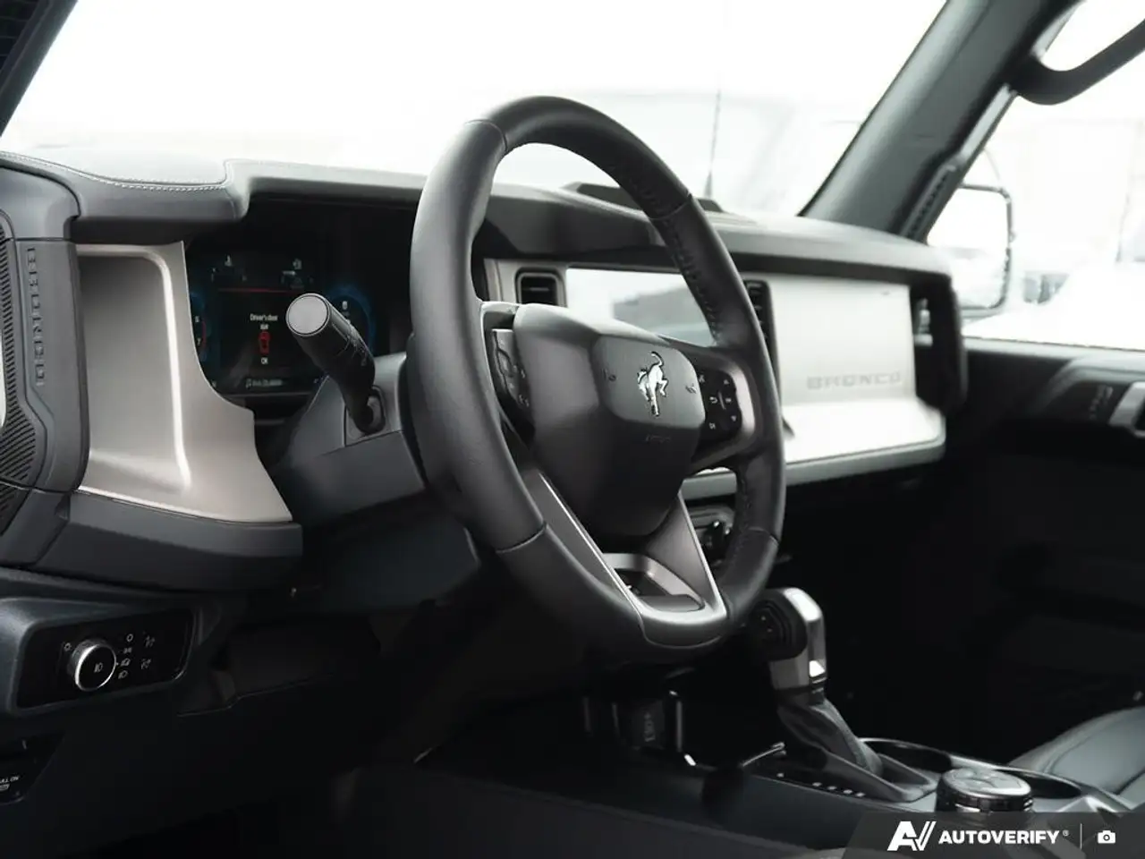 Ford Bronco снимка Ford Bronco