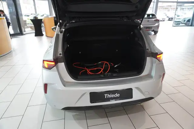 Opel Astra view 13
