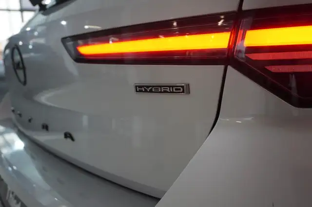 Opel Astra view 9