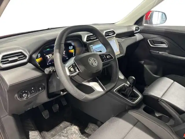 MG ZS view 11