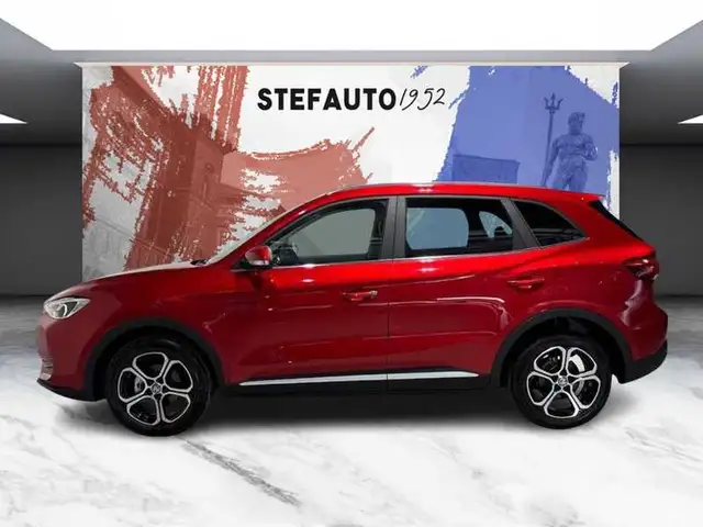 MG ZS view 3