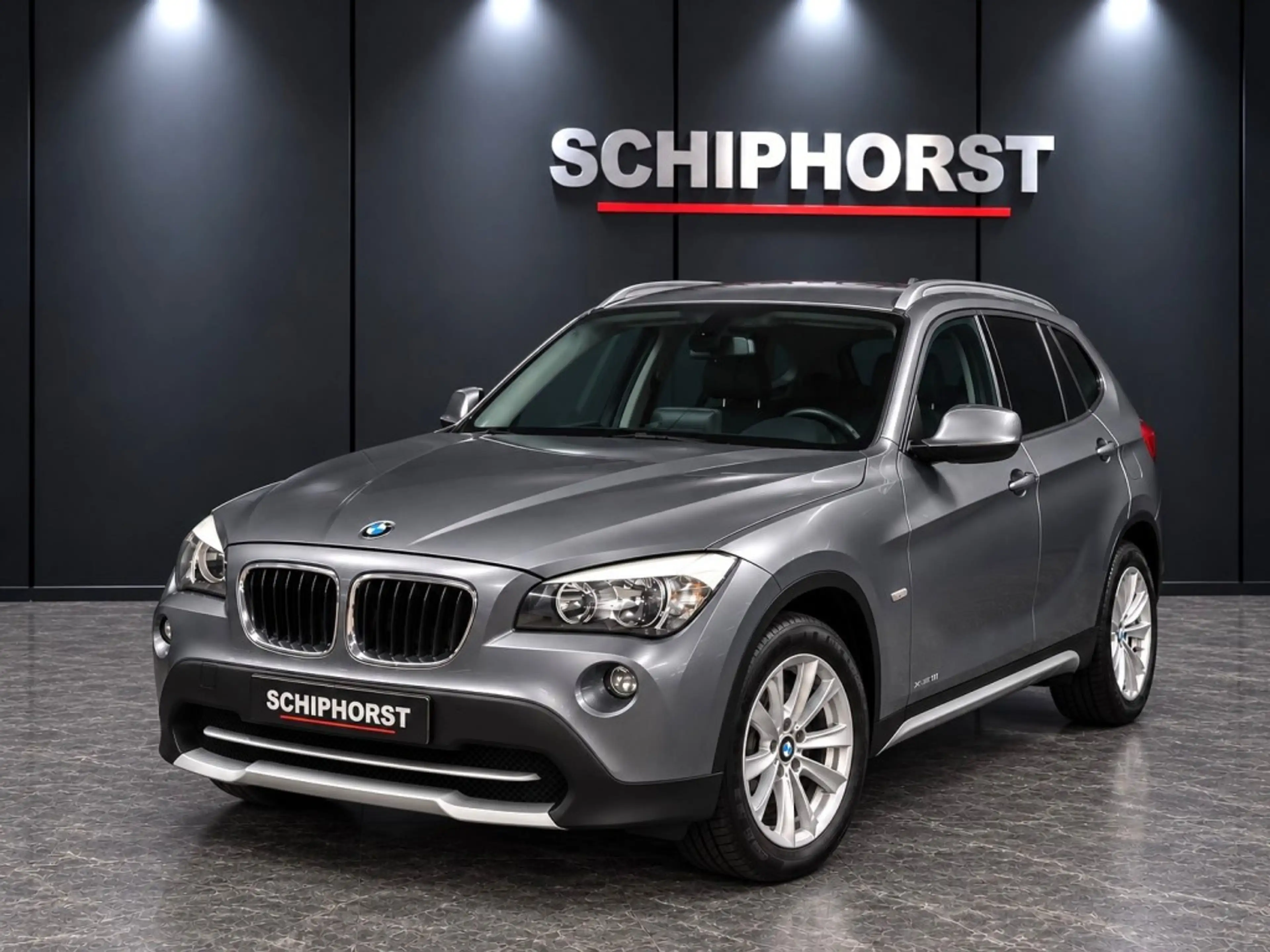 BMW X1 1.8i Automaat S-Drive Navigatie Apple carplay trek