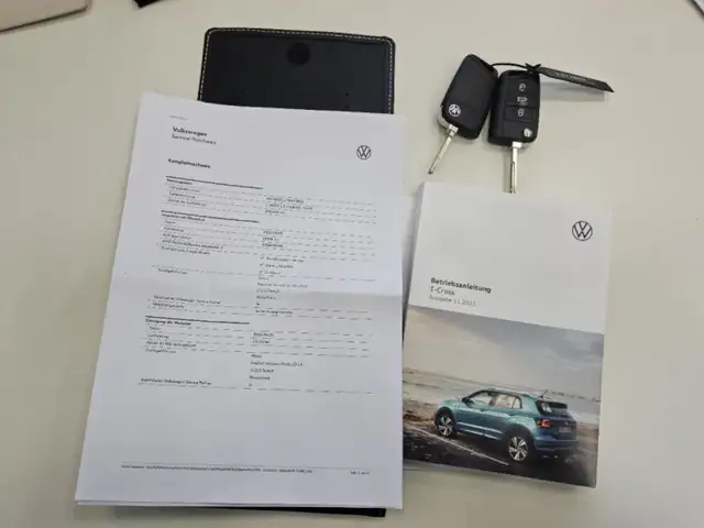 Volkswagen T-Cross view 15