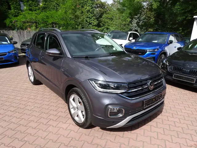 Volkswagen T-Cross view 7