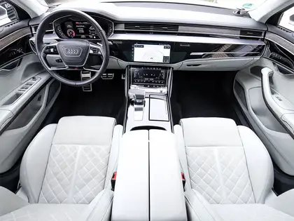 Annonce voiture d'occasion Audi S8 - CARADIZE