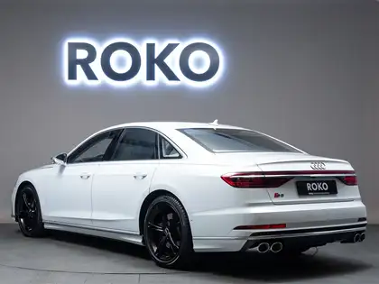 Annonce voiture d'occasion Audi S8 - CARADIZE