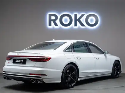 Annonce voiture d'occasion Audi S8 - CARADIZE