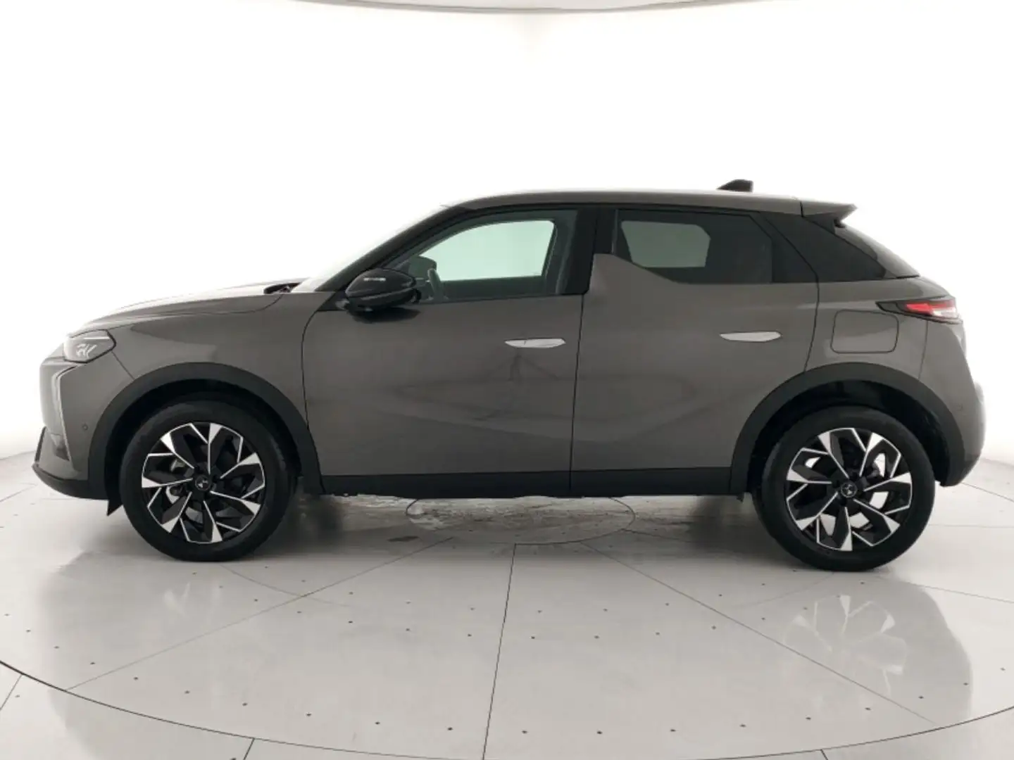 DS Automobiles DS 3 3 1.2 puretech Rivoli 130cv auto Grigio - 2